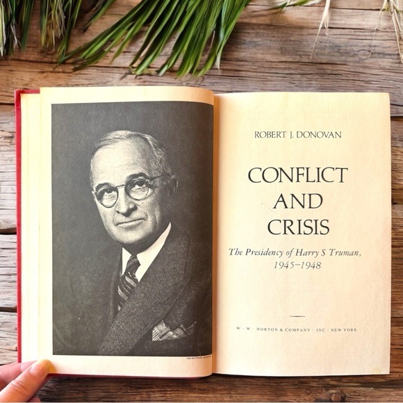 VINTAGE 1977 Conflict & Crisis by Robert J. Donovan - Hardcover Book - Picture 8 of 16